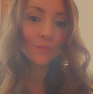 Meet your Posher, Liz